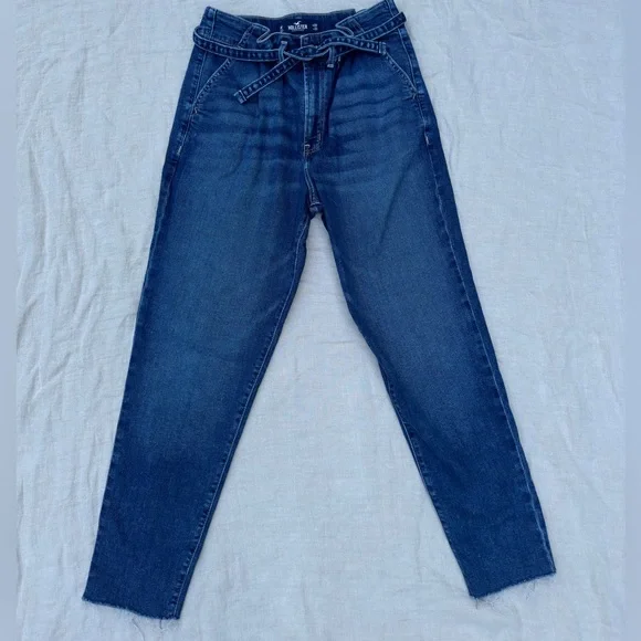 Hollister Ultra High Rise Mom Jeans Size 27 - Picture 2 of 8